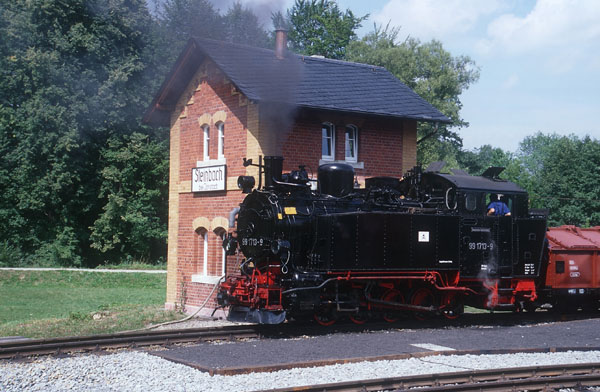 99 713 in Steinbach