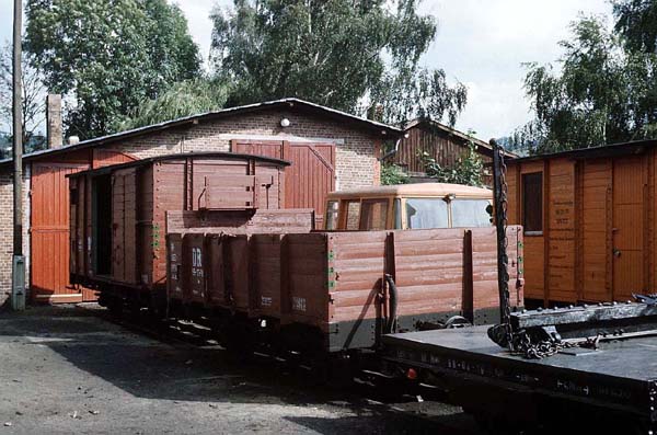 Güterwagen der Selketalbahn in Gernrode