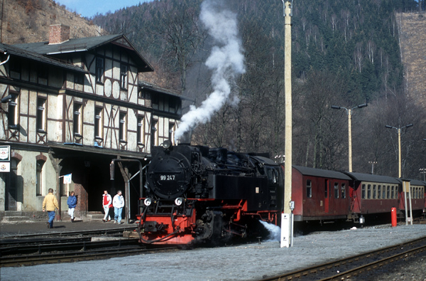 997247 im Bahnhof Eisfelder Talmühle