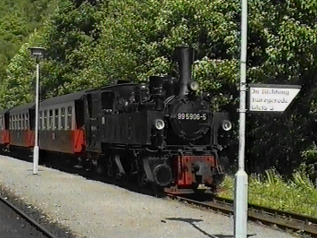 99 5906 im Bahnhof Alexisbad