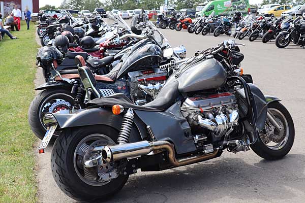 Boss Hoss V8 Treffen in Pullman City bei Hasselfelde