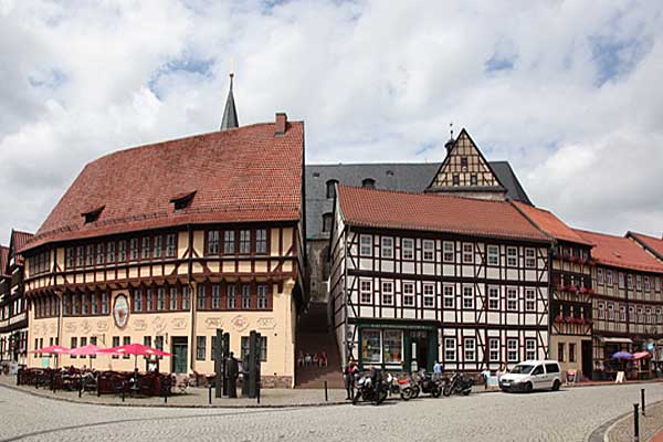 Marktplatz Stolberg mit Rathaus