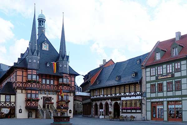 Wernigerode - Markt mit Rathaus