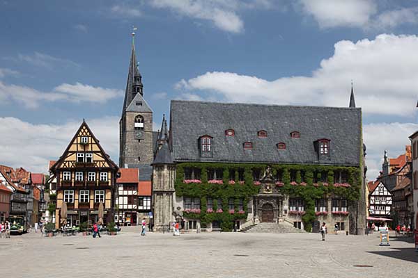 Quedlinburg - Markt mit Rathaus