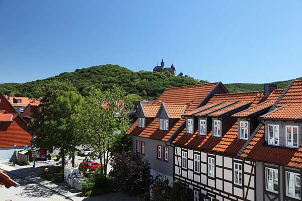Wernigerode - Pfarrstraße mit Schlossblick
